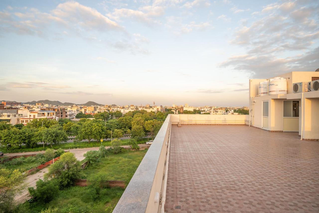 מלון Sheerha Royal Residency-Near Jaipur Airport מראה חיצוני תמונה